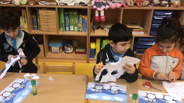 Beykent Okyanus Koleji Okul Öncesi Gökkuşağı Grubu Öğrencileri Sanat Etkinliğinde