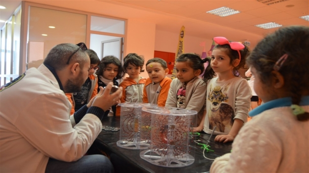 Beykent Okyanus Koleji Okul Öncesi Mad Science  Etkinliğinde