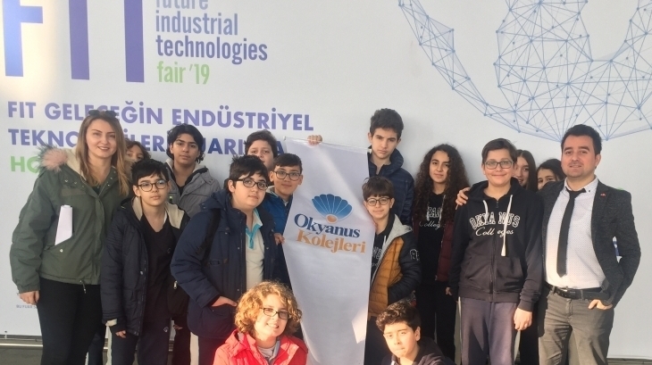 Bornova Okyanus Koleji Robotik Dersi Alan Öğrencilerimiz Teknoloji Fuarında