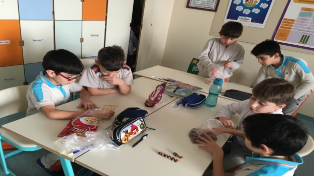 Hem Çarpıyoruz Hem Eğleniyoruz