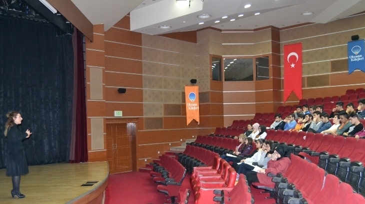 Beylikdüzü Okyanus'ta "Ders Seçimi ve Önemi" Semineri