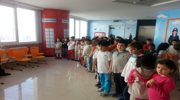 English Corner'da Şarkı Şenliği
