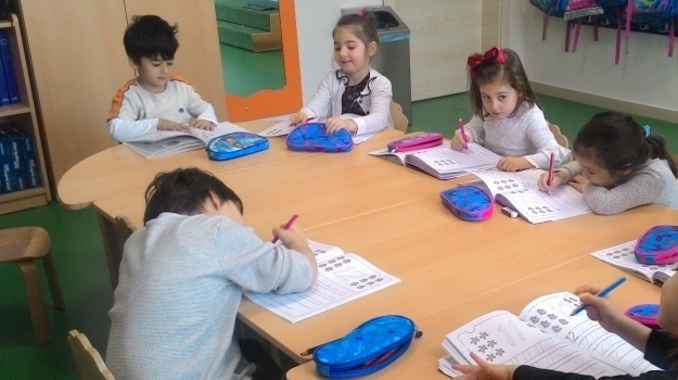 Eryaman Okul Öncesi Güneş Grubu Öğrencileri Okuma ve Yazma Etkinliğinde