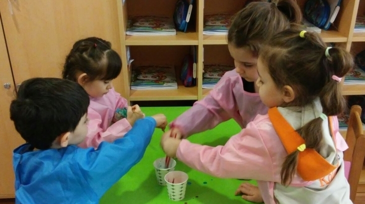 Fatih Okyanus Koleji İnciler Grubu Sanat Etkinliği Dersinde