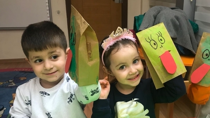 Fatih Okyanus Koleji Okul Öncesi Kuşlar Grubu Sanat Dersinde