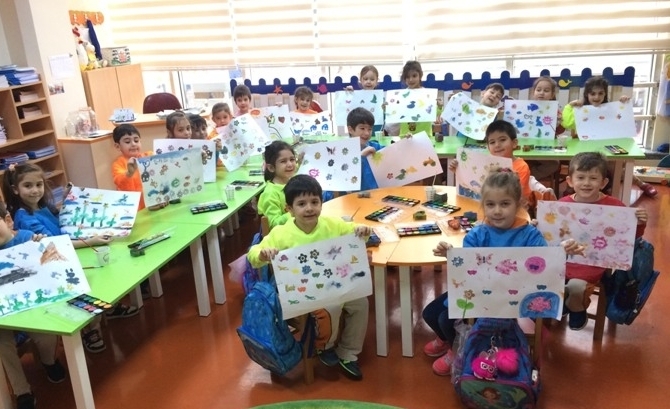 Güneşli Okyanus Koleji Okul Öncesi Gökkuşağı Grubu Sanat Etkinliğinde
