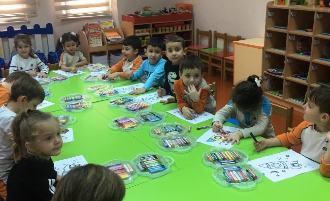 Güneşli Okyanus Koleji Okul Öncesi Yunuslar Grubu Bilingual Dersinde