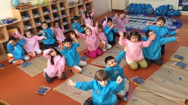 Güneşli Okyanus Koleji Okul Öncesi Yunuslar Grubu Sayı Çalışması Yapıyor