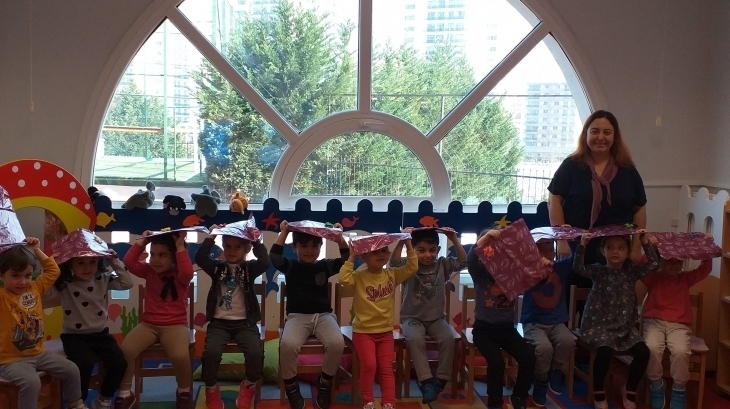 Halkalı Okul Öncesi Çiçekler Grubu Öğrencileri Aile Katılımı Etkinliğinde