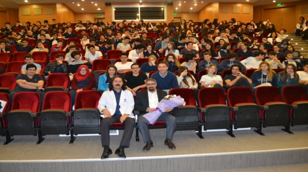Halkalı Okyanus Koleji Lisesi'nde “Yeni Dünya Düzeninde Üniversiteler” ve ”ApplyBAU” Semineri