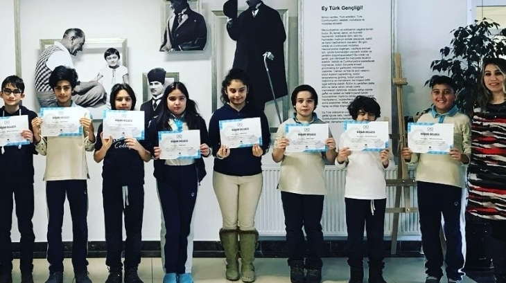 HAYALİNİ TASARLA, ÜRET, KOMUT VER! Eryaman Okyanus Koleji Öğrencileri "Maker Kursu Kur1 Eğitimini” tamamlayıp "Maker Kursu" sertifikalarını almaya hak kazandılar.