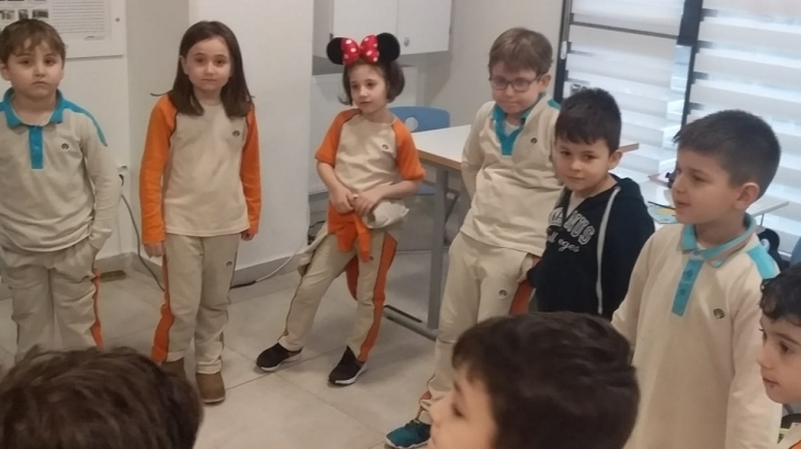 İlkokul Öğrencilerimiz Doğaçlama Yolu İle Nezaket Kurallarının Önemini Kavradı