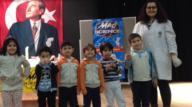 İncek Kampüsü Okul Öncesi Mad Science Bilim Etkinliğine Katıldılar