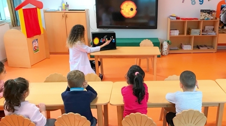 İnciler Sınıfı Bilingual Dersinde