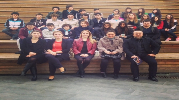 Okyanuslular, "The Human Body" Sergisi'nde