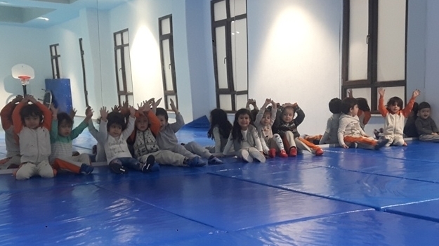 Kemerburgaz Okyanus Koleji Çiçekler Grubu Beceri Koordinasyon Dersinde