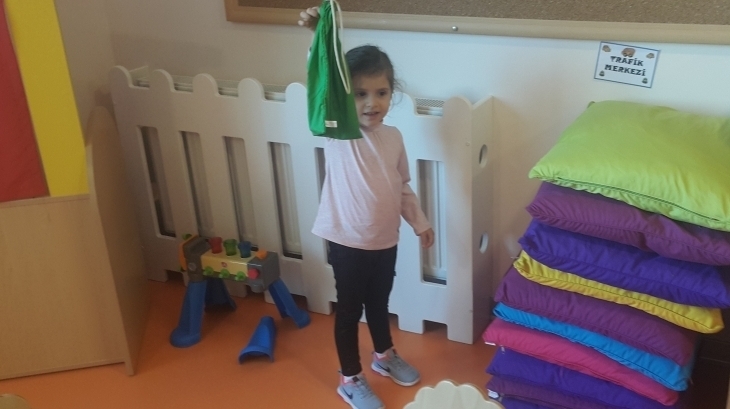 Kemerburgaz Okyanus Koleji  Çiçekler Grubu Oyun Etkinliğinde