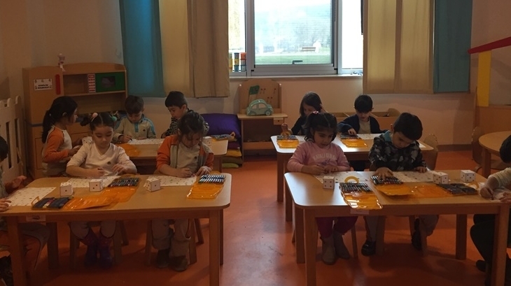 Kemerburgaz Okyanus Koleji Öğrencileri İngilizce Matematik Etkinliğinde