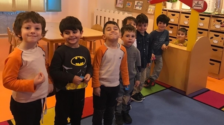 Kemerburgaz Okyanus Koleji Yunuslar Grubu Sosyal Beceri Dersinde