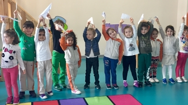 Mimaroba Okyanus Koleji Okul Öncesi Yunuslar Grubu Sanat ve Oyun Etkinliğinde