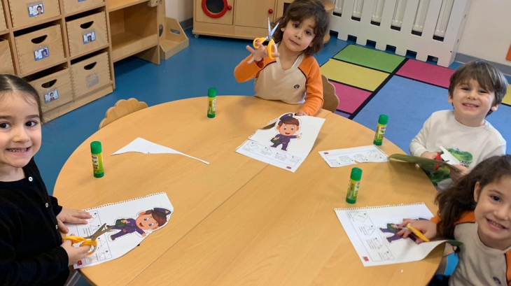 Mimarsinan Okyanus Koleji Okul Öncesi Yunuslar Grubu Sanat Etkinliğinde