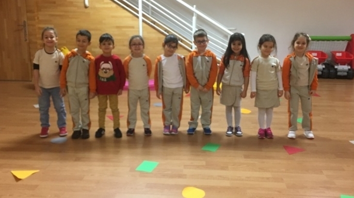 Okul Öncesi Bulutlar Grubu öğrencileri Oyun Etkinliği Dersinde
