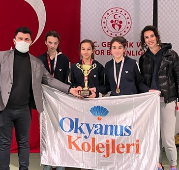 Okyanus Koleji Yıldız Kız Tenis Takımımız İstanbul Şampiyonu