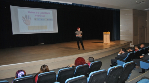 Sancaktepe Okyanus Koleji Lisesi'nden Velilere Yönelik "Başarıya Giden Yol" Semineri