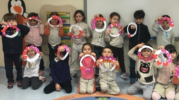Sancaktepe Okyanus Koleji Okul Öncesi Yıldızlar Grubu Öğrencileri Sanat Etkinliğinde