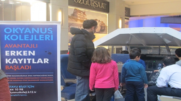 Okyanus'un Uçak Simülatörü ile AVM'de Uçuş Keyfi