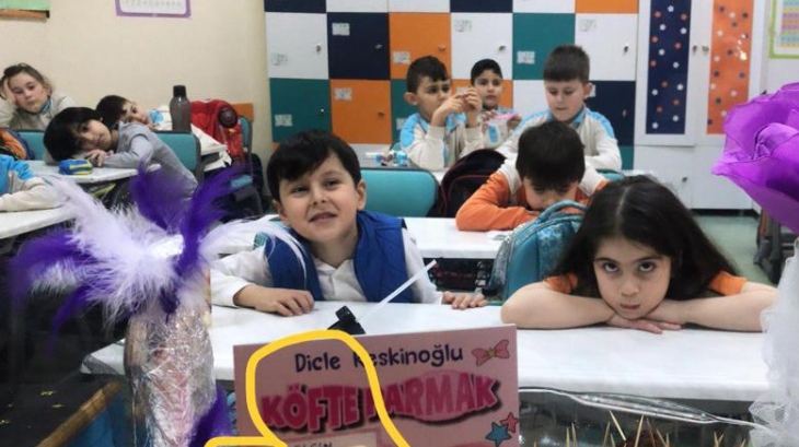 Beylikdüzü İlkokul 1.Sınıf Öğrencilerimiz Kitap Okuma Etkinliğinde