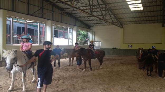 Sancaktepe Okyanus Yaz Spor Okulu Öğrencileri, Kenanbey At Çiftliği'nde