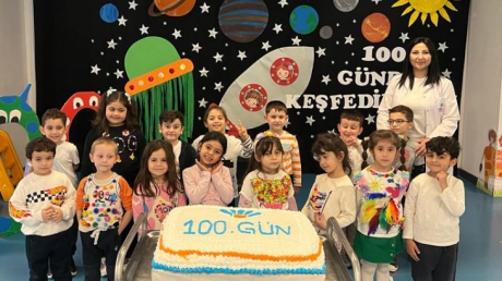 İncek Okyanus Anaokulu Öğrencileri 100. Gün Kutlaması Yapıyor