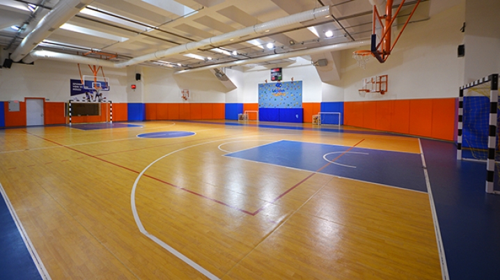 Kapalı Spor Salonu