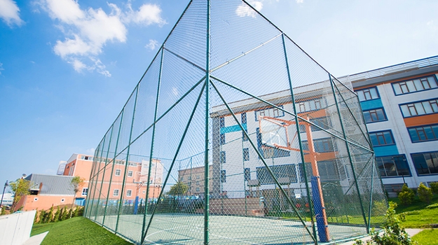 Basketbol ve Voleybol Sahası
