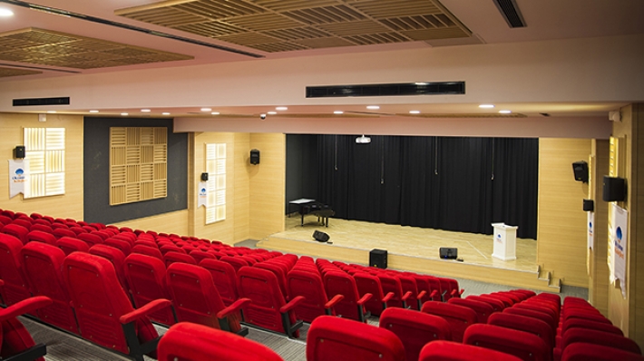 Konferans Salonu